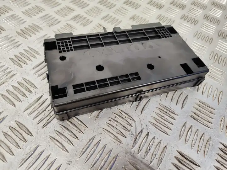 Volvo S90, V90 (2016 - 2020) 31489257 Блок GSM — фото 8