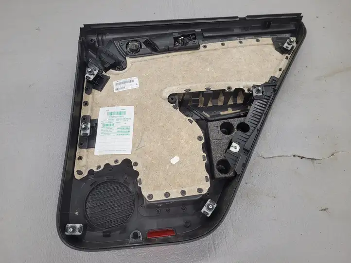 Volkswagen Tiguan (2011 - 2016) 5N0839113AD Обшивка задней двери — фото 4