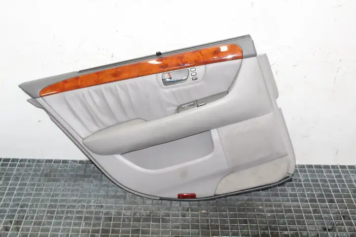 Lexus LS 430 (2000 - 2003) Обшивка задней двери — фото 1