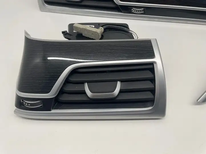 BMW 7 G11 G12 (2015 - 2022) 7851829 Отделка внутренней панели салона — фото 4