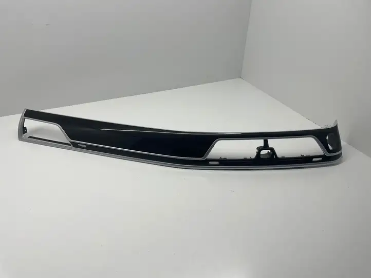 BMW 7 G11 G12 (2015 - 2022) 6992285 Отделка внутренней панели салона — фото 2
