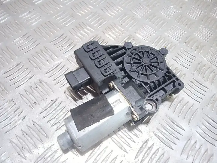 Opel Zafira (1999 - 2003)  90579355 электродвигатель переднего стеклоподъемника