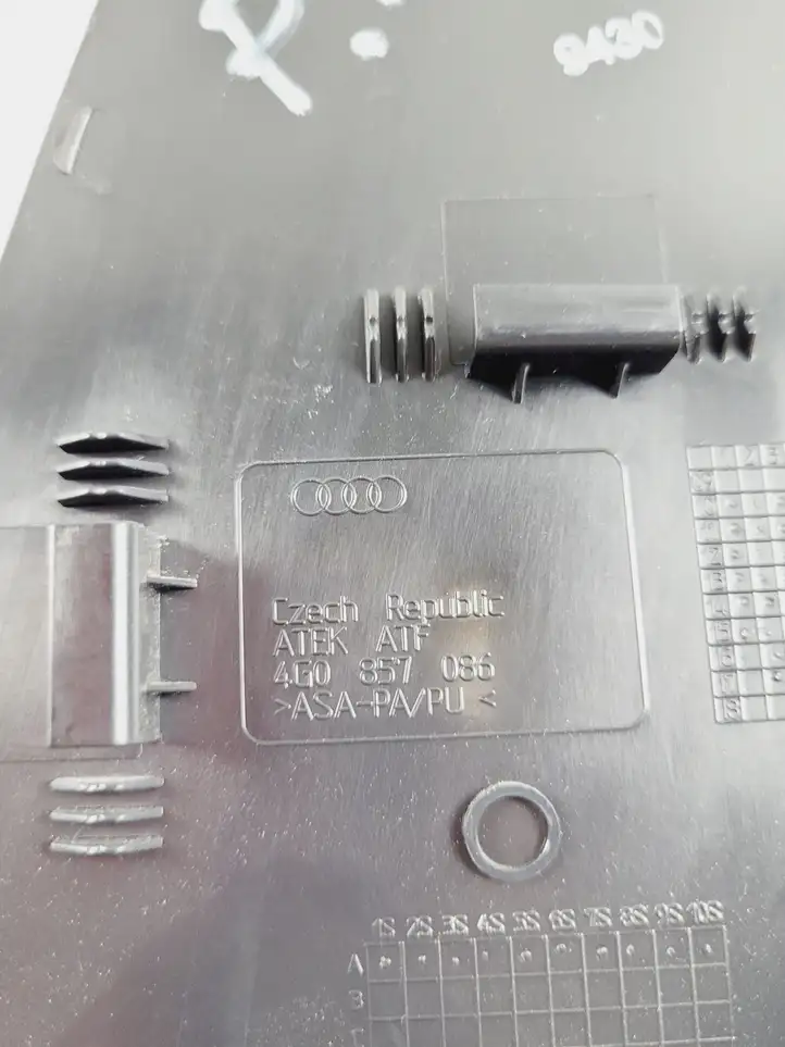 Audi A6 C7 (2014 - 2018) 4G0857086 Боковая отделка панели приборов — фото 3