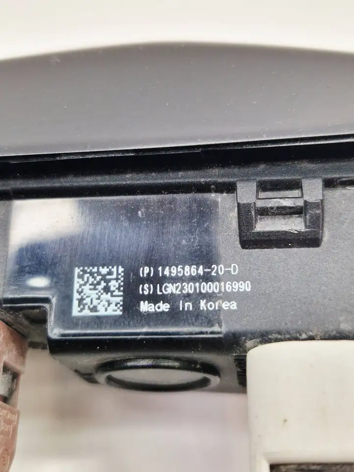 Tesla Model Y (2019 - 2024) 149586420D Боковая камера в крыле — фото 7