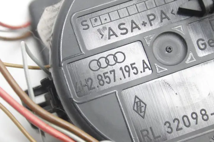 Audi A8 S8 D4 4H (2010 - 2014) 4H2857195A Передний подстаканник — фото 7