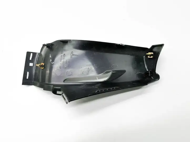 Tesla Model S (2016 - 2021) 1024730-00-B Верхняя обшивка стойки D — фото 3