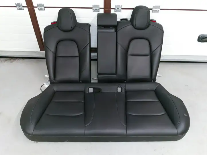 Tesla Model 3 (2017 - 2023) 1452805-00-D Заднее сиденье — фото 1