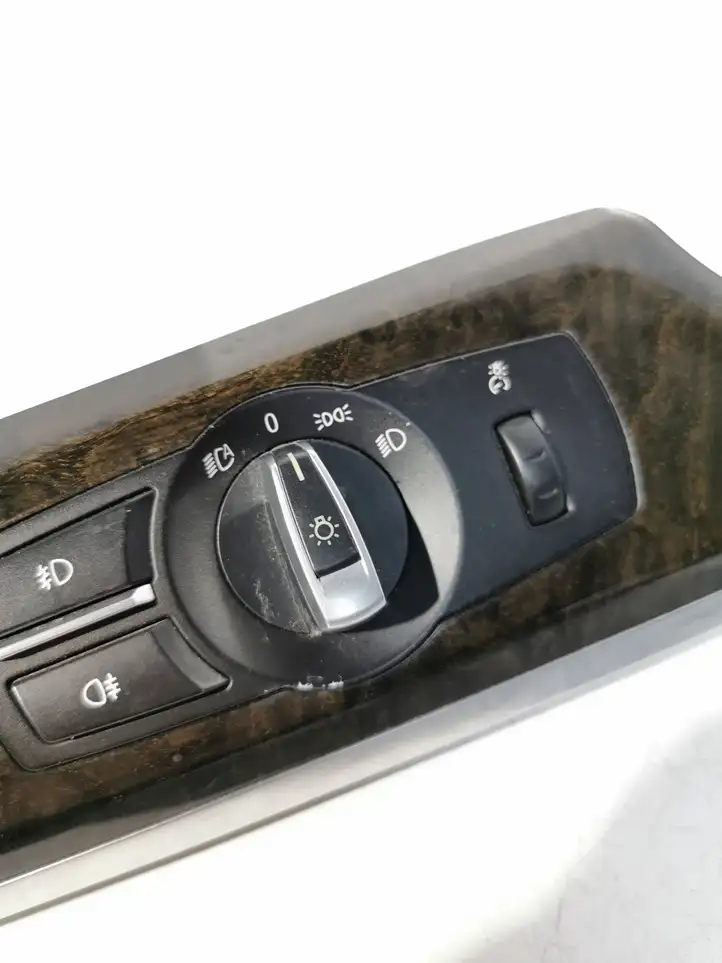 BMW 7 F01 (2008 - 2016) 9192744 Включатель фонарей — фото 3