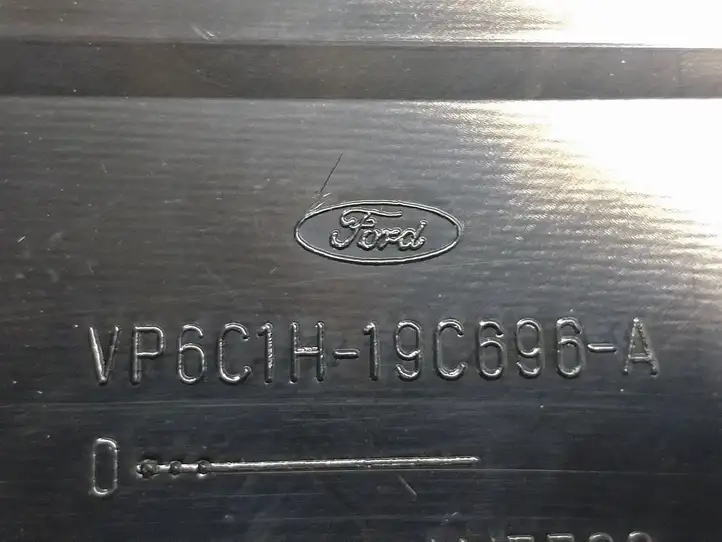 Ford Transit (2006 - 2013) VP6C1H19C696A Центральный воздушный дефлектор — фото 5