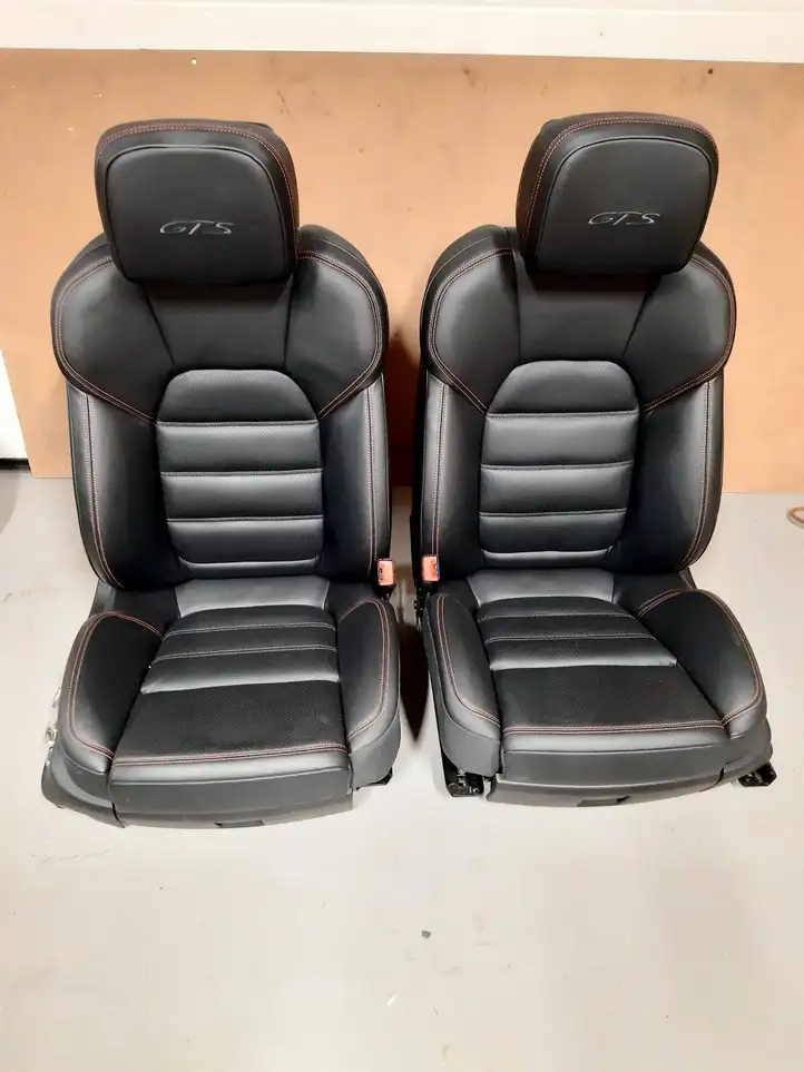 Porsche Taycan 9J1 (2019 - ) Переднее сиденье водителя — фото 1