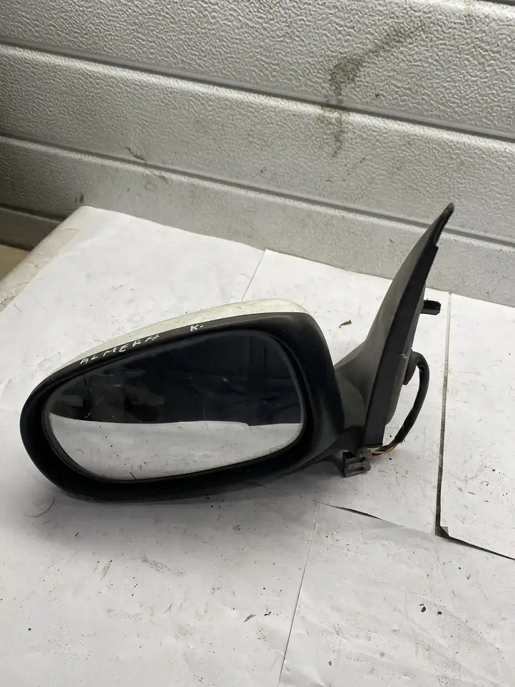 Nissan Almera N16 (2000 - 2010) 015827 Боковое зеркало с электроприводом — фото 1