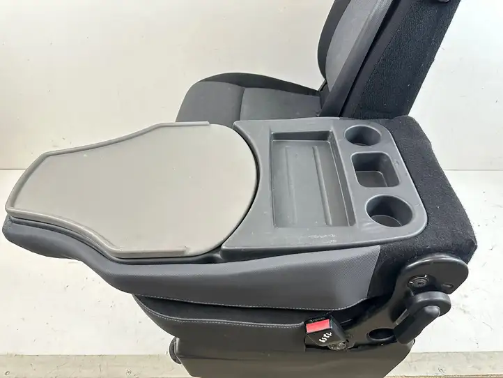 Nissan NV400 (2012 - 2020) Переднее двойное сиденье — фото 3