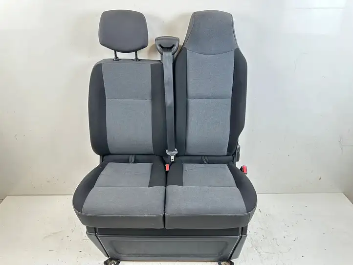 Nissan NV400 (2012 - 2020) Переднее двойное сиденье — фото 9