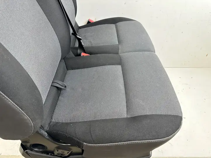 Nissan NV400 (2012 - 2020) Переднее двойное сиденье — фото 15
