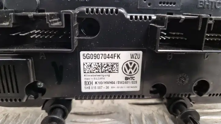 Volkswagen PASSAT B8 (2015 - )  5G0907044FK Модуль блока управления кондиционером
