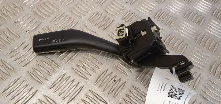 Volkswagen Golf V (2003 - 2009)  1K0953513 Ручка поворотов/ фонарей