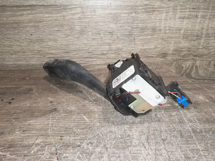 Volkswagen Golf V (2003 - 2009)  1K0953519 Ручка стеклоочистителей