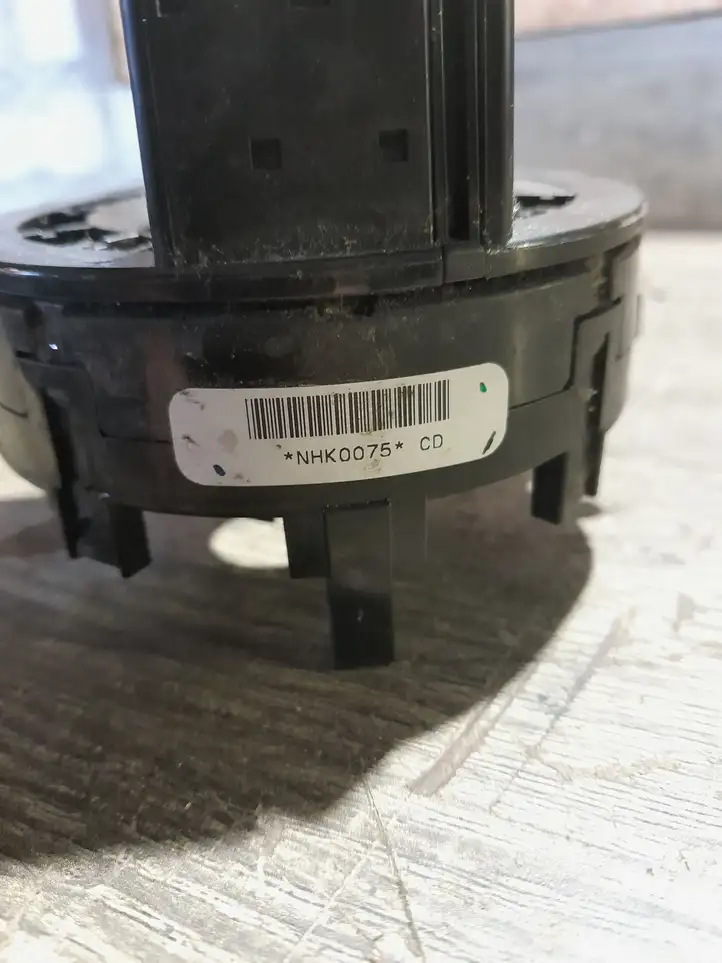 Toyota Corolla E120 E130 (2004 - 2007) Контактное кольцо SRS — фото 4
