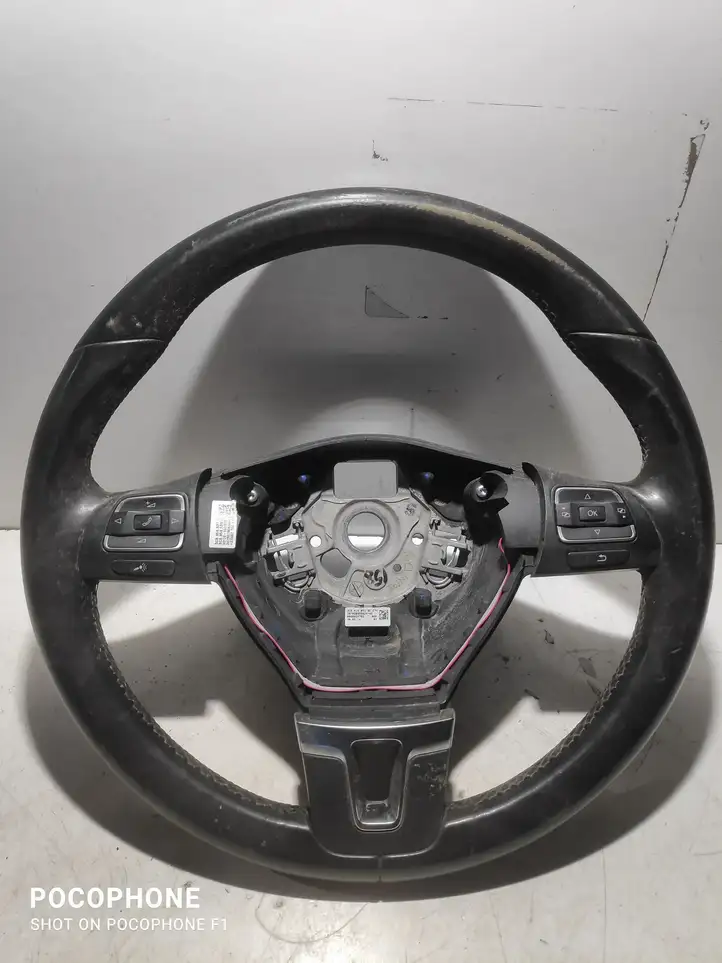 Volkswagen PASSAT B7 (2011 - 2014)   Руль