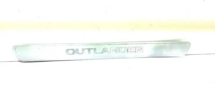 Mitsubishi Outlander (2007 - 2012) Накладка порога — фото 1