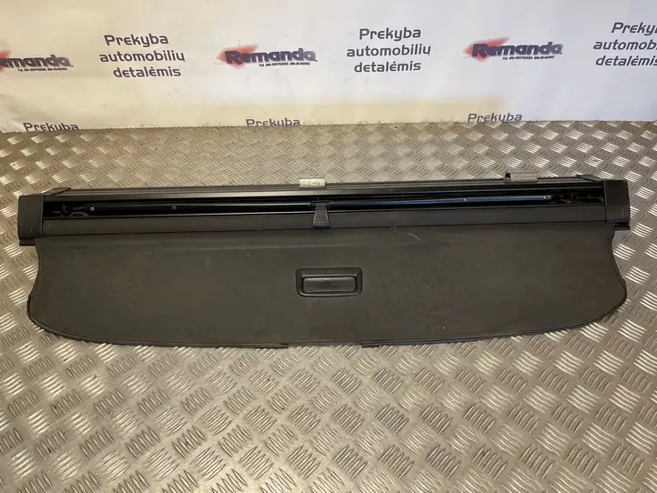 Audi A4 (2000 - 2006)   Шторка