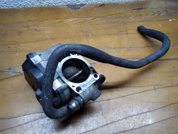 Opel Astra H (2004 - 2009) 055559227 Дроссельная заслонка — фото 1