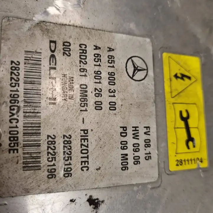 Mercedes-Benz E W212 (2009 - 2016) A6519003100 Реле накала свечей — фото 2
