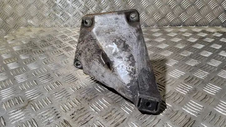 Audi A6 S6 C5 4B (2001 - 2004) 4B0199307C Кронштейн двигателя — фото 1