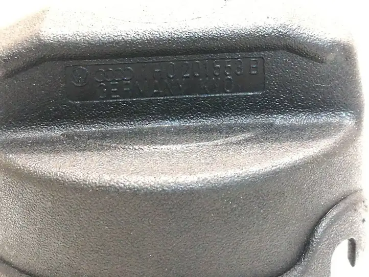 Audi A6 S6 C5 4B (2001 - 2004) 1H0201553B Крышка топливного бака — фото 2
