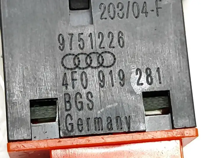 Audi A6 S6 C6 4F (2004 - 2008) 4F0927134 Включатель аварийных фонарей — фото 2