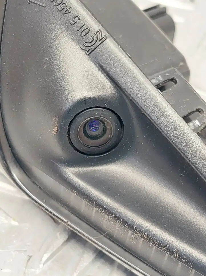 Tesla Model 3 (2017 - 2023) 112510750J Боковая камера в крыле — фото 3