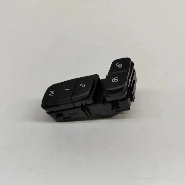 Volvo S60 (2018 - ) 31489631 Включатель центрального замка — фото 1