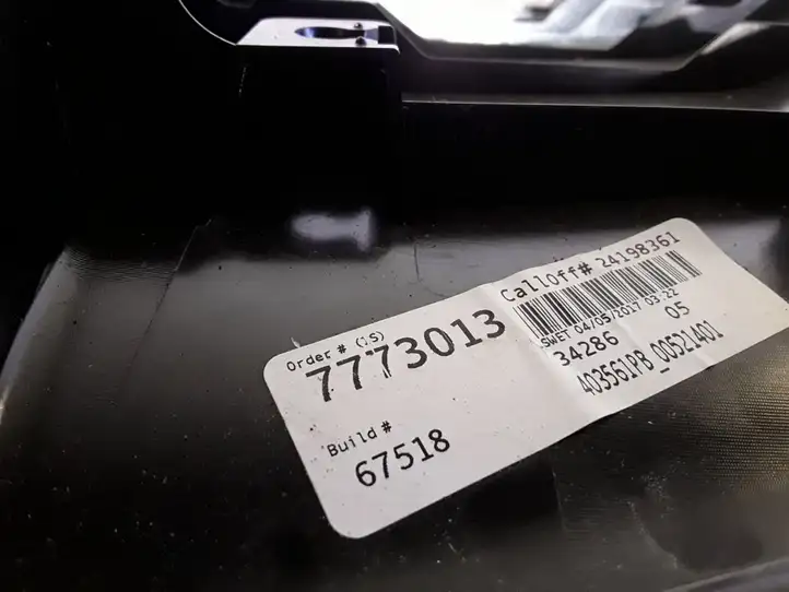 BMW X3 F25 (2010 - 2017) 7773013 Нижняя обшивка стойки B — фото 4
