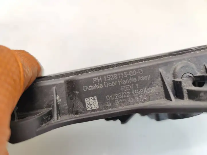 Tesla Model 3 (2017 - 2023) 152811500D Наружная ручка двери — фото 8
