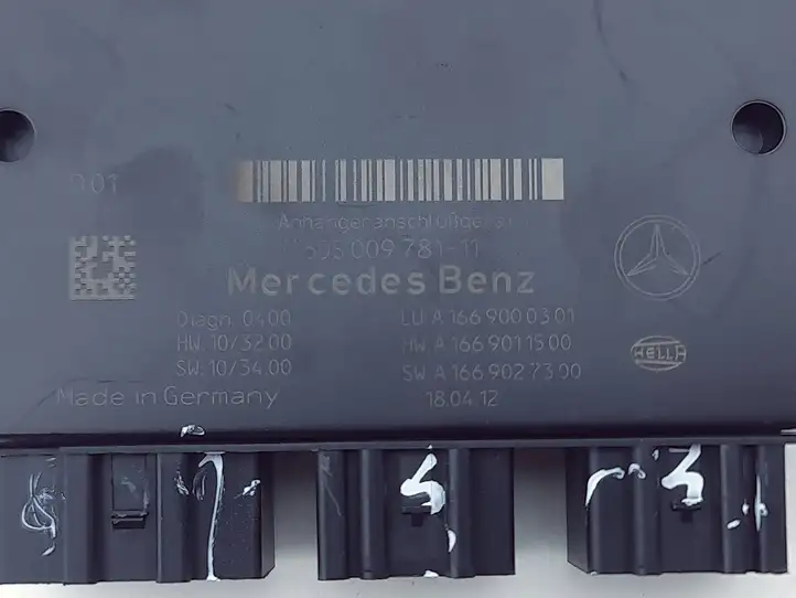 Mercedes-Benz ML W166 (2012 - 2017) A1669000301 Блок управления фаркопом — фото 8