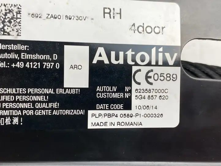 Audi A3/S3 8V (2012 - 2016) 8V5857706H Передний ремень безопасности — фото 8