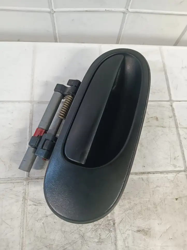 Nissan (2000 - 2006) Наружная ручка двери — фото 3