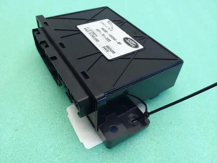 Jaguar F-Pace (2016 - )  HK8M19H544BF Блок управления крюка для прицепа