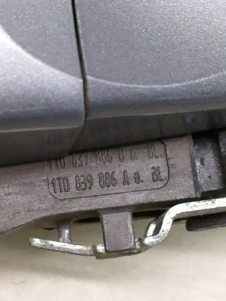 Volkswagen Touran I (2003 - 2010) 1T0837886B Наружная ручка двери — фото 4