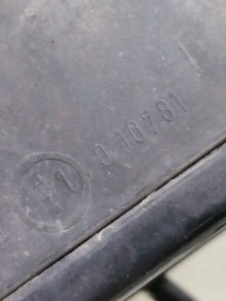 Volkswagen Golf V (2003 - 2009)  E1010781 Зеркало боковое с электрическим приводом