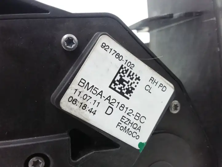 Ford Focus (2011 - 2015)  BM5AA21812BC Замок передней двери
