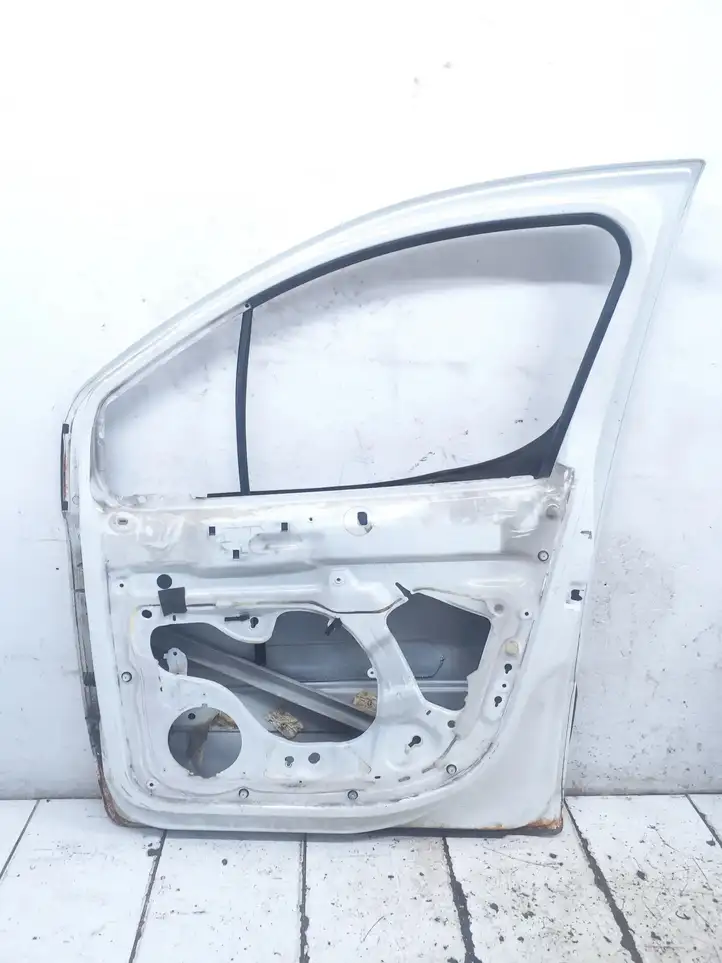 Peugeot Partner (2008 - 2012) Дверь — фото 3