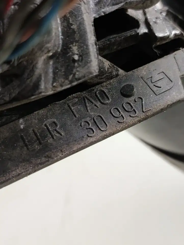 Audi A6 S6 C5 4B (2001 - 2004) 30992 Боковое зеркало с электроприводом — фото 4