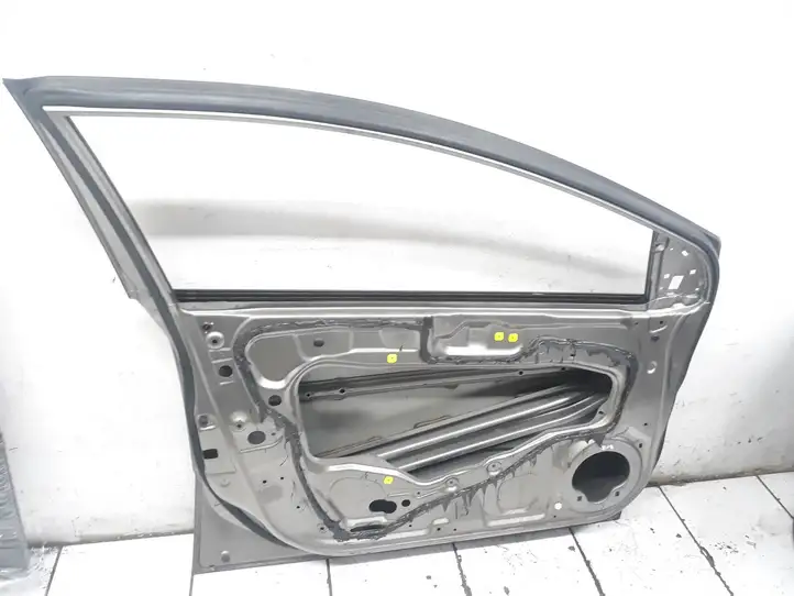 Honda Civic (2006 - 2011) Дверь — фото 5