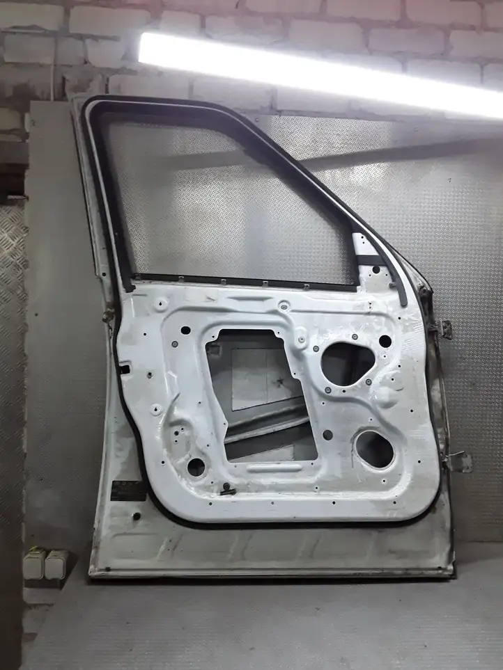 Land Rover Range Rover Sport L320 (2005 - 2009) Дверь — фото 2