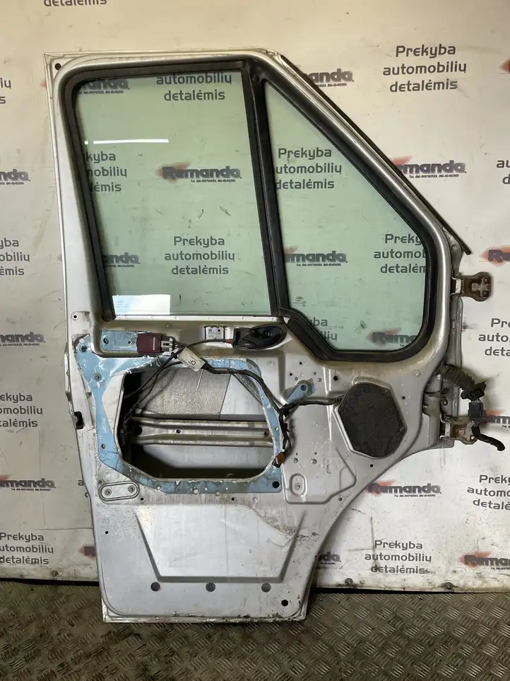 Ford Transit (2006 - 2013) Дверь — фото 6