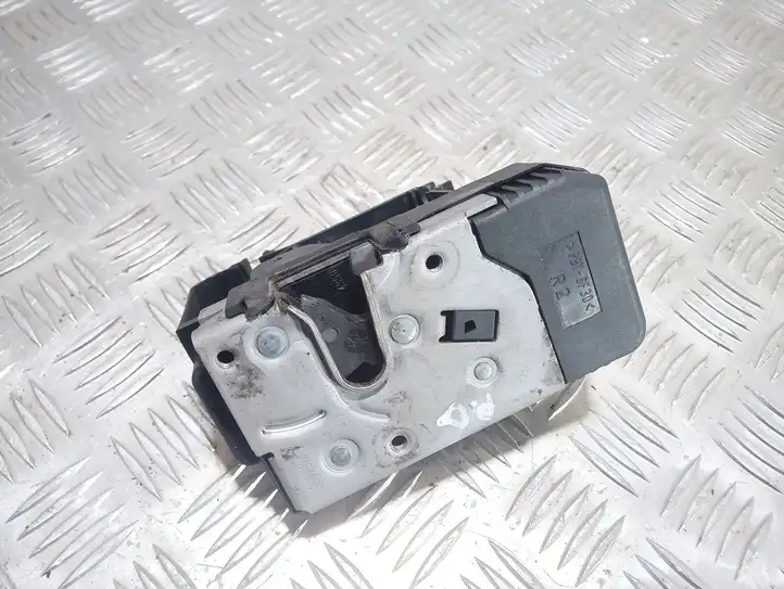 Opel Zafira (1999 - 2003)  24414117 Замок передней двери