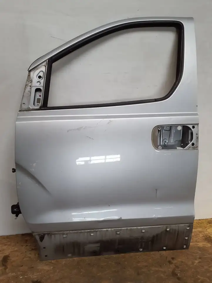 Hyundai H-1, Starex, Satellite (2007 - 2013) Дверь — фото 1
