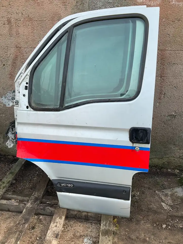 Renault Master II (2004 - 2010) Дверь — фото 1
