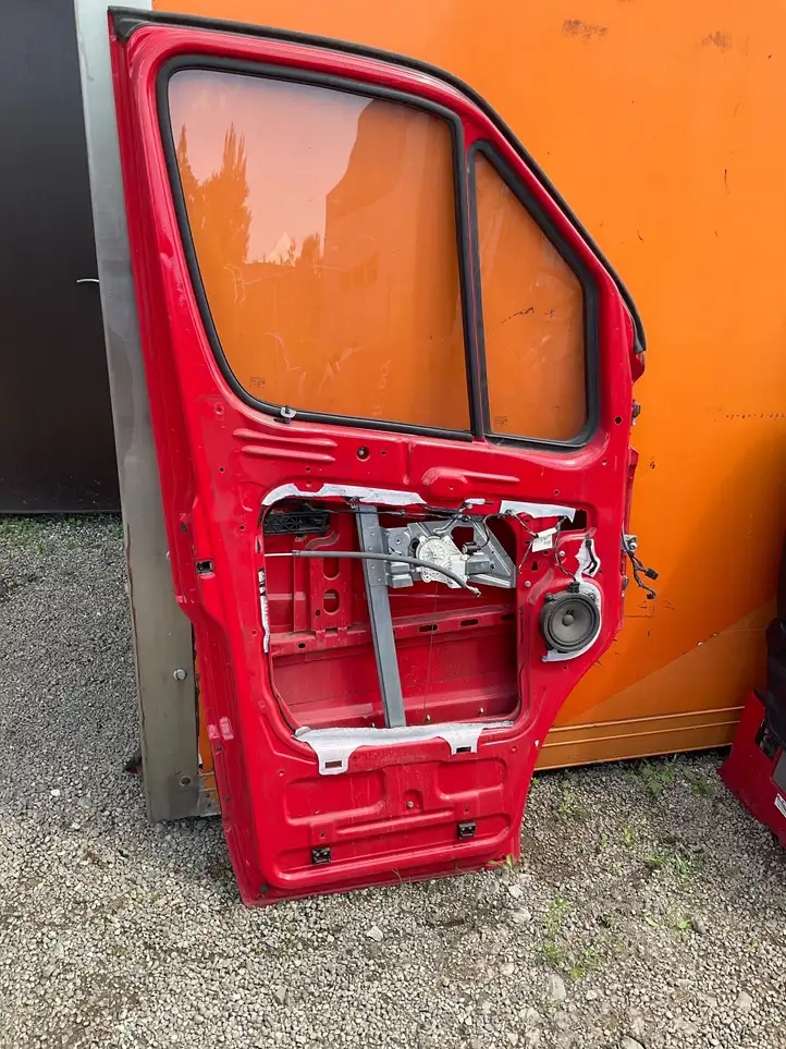 Mercedes-Benz Sprinter W906 (2006 - 2018) Дверь — фото 1